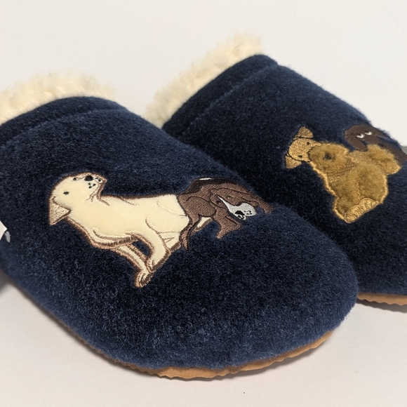 NWT Lands End Navy Dog Slippers - Picture 6 of 6